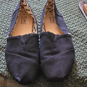 TOMS Classic Black Slip-Ons